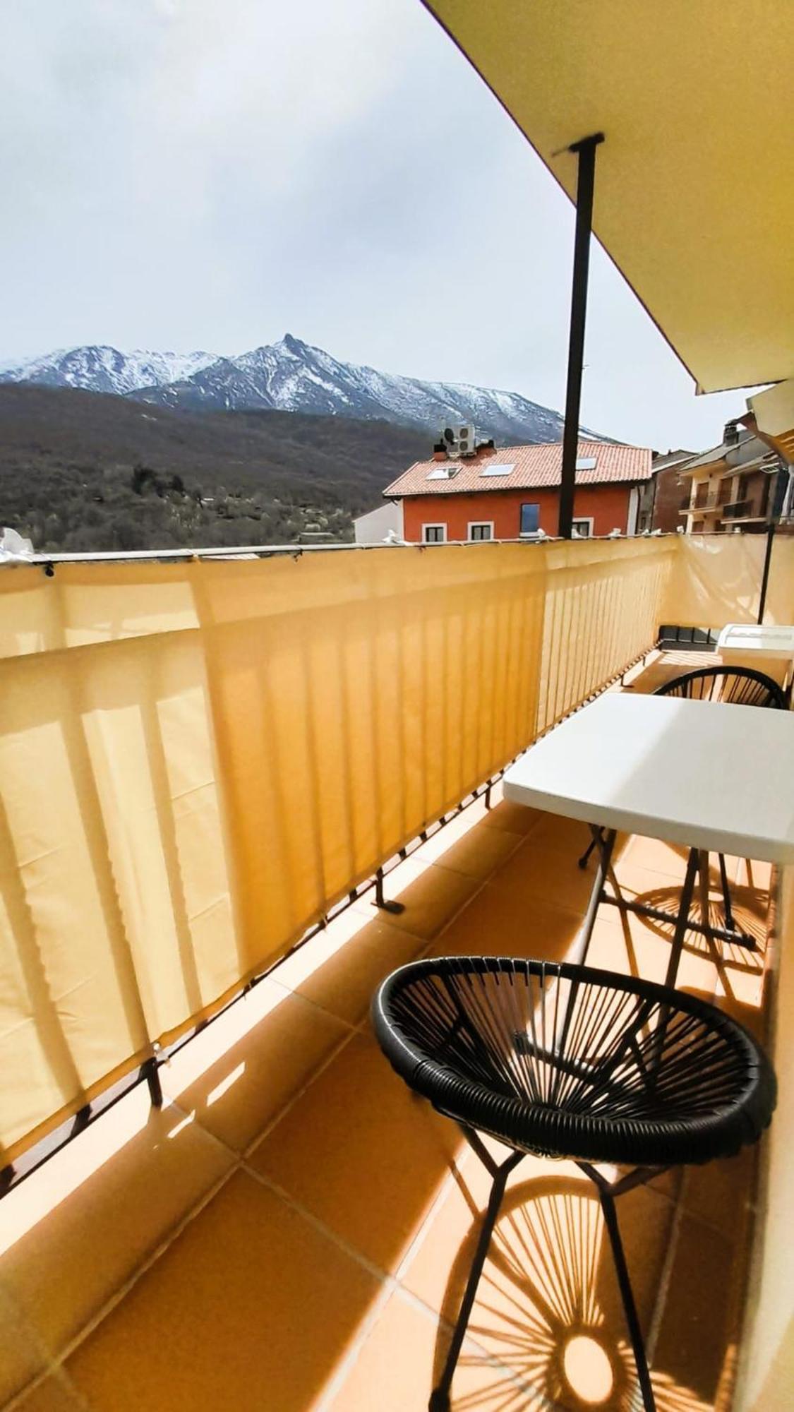 La Casona Apartment Serranillos Luaran gambar