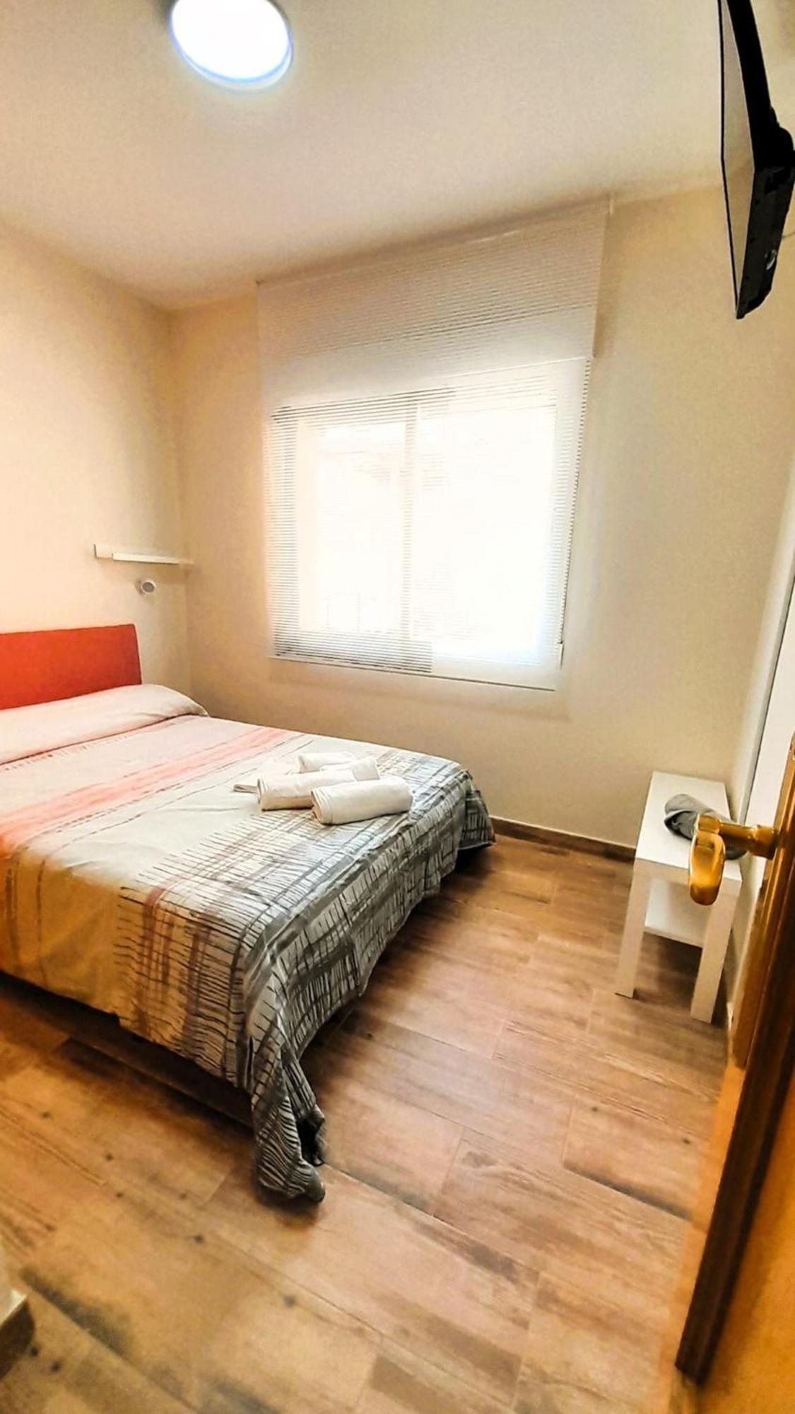 La Casona Apartment Serranillos Luaran gambar